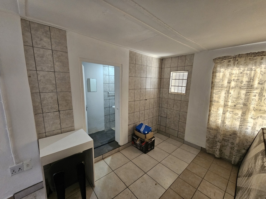 10 Bedroom Property for Sale in Brandwag Free State